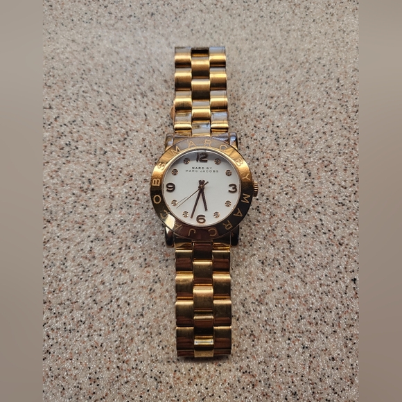 Marc Jacobs White Dial Gold Tone Stainless Steel Women's Watch